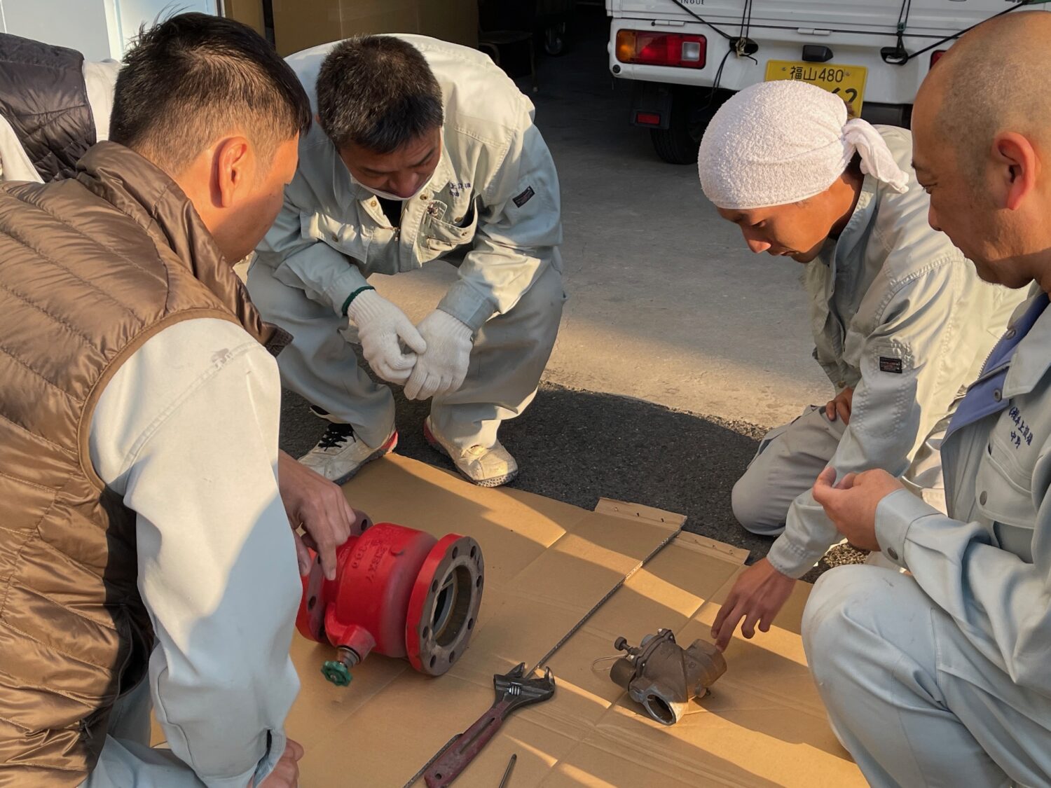 新商品や作業手順の確認をする勉強会を実施。