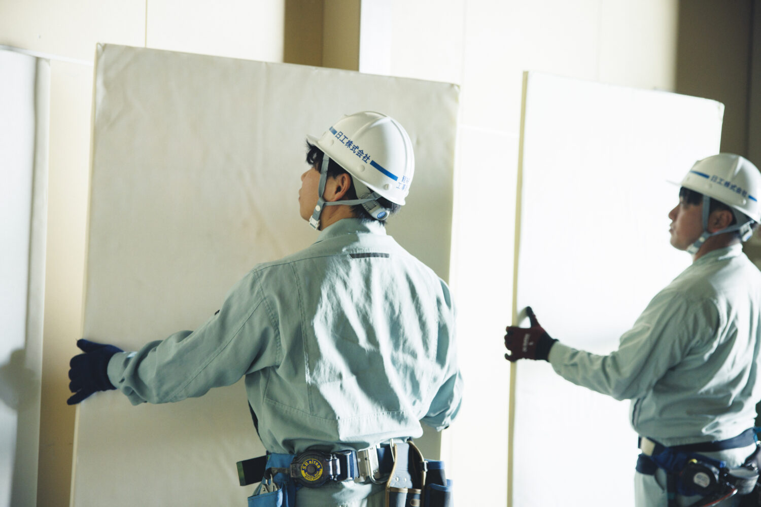 【建材工事】<br />
知識ゼロでも安心のサポート充実