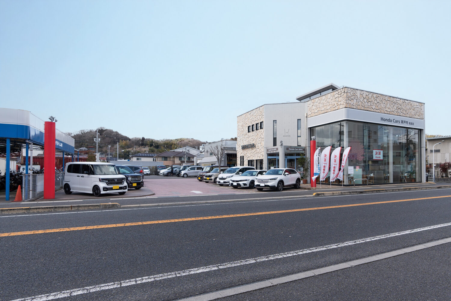 豊富な展示･試乗車でお客様をお迎えします