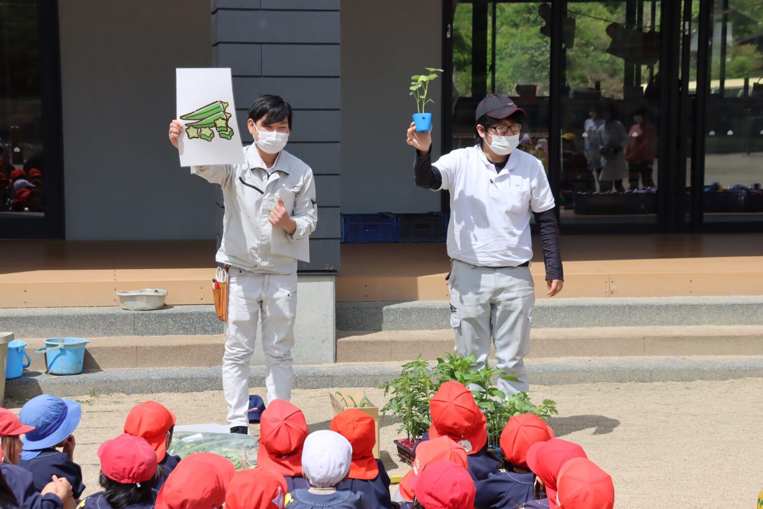 食農教育を実施し食べ物の大切さを発信しています。
